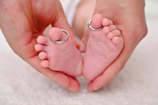 赤壁孕妇六个月肚子多大